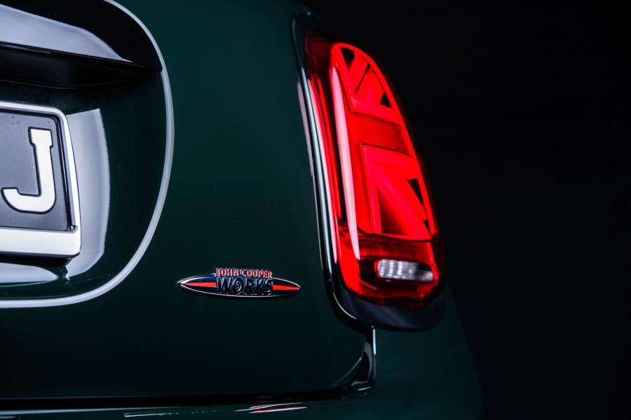 Детали экстерьера Mini John Cooper Works (F56) 2018 года  (SG) (фото 5 из 19)